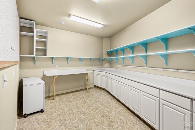 50 Aberdeen Bluff, Pueblo, CO 81004