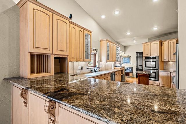 50 Aberdeen Bluff, Pueblo, CO 81004