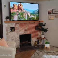 2825 E Manchester Street, Tucson, AZ 85716