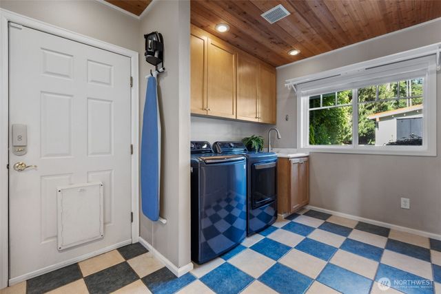 29873 232nd Avenue SE, Black Diamond, WA 98010