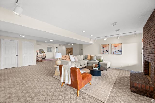 1805 ACORN CIR, Ogden, UT 84403