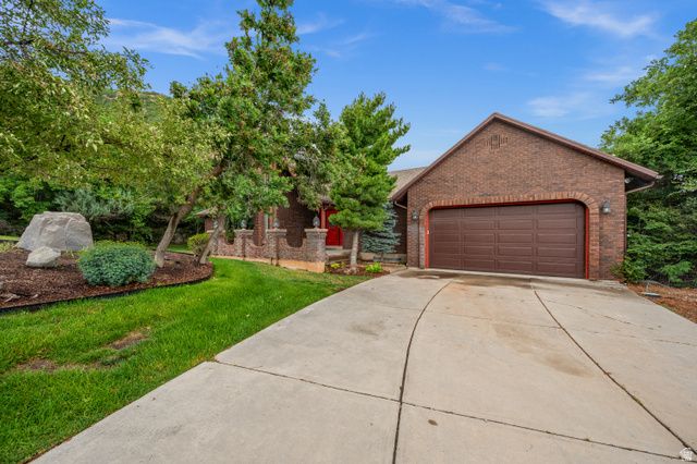 1805 ACORN CIR, Ogden, UT 84403