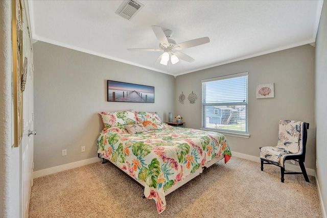 28 Dolphin Street, Bayou Vista, TX 77563