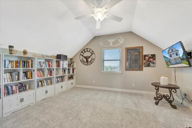 28 Dolphin Street, Bayou Vista, TX 77563