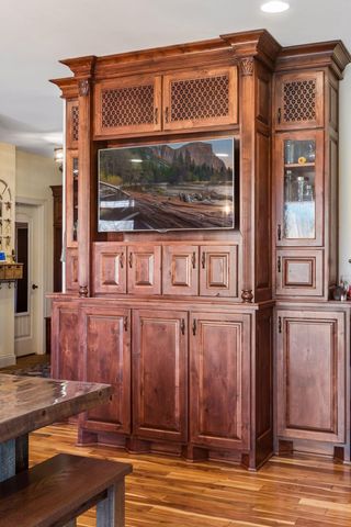 805 Forest Arms Lane, Mound, MN 55364