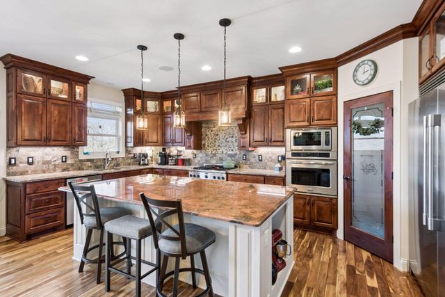 805 Forest Arms Lane, Mound, MN 55364