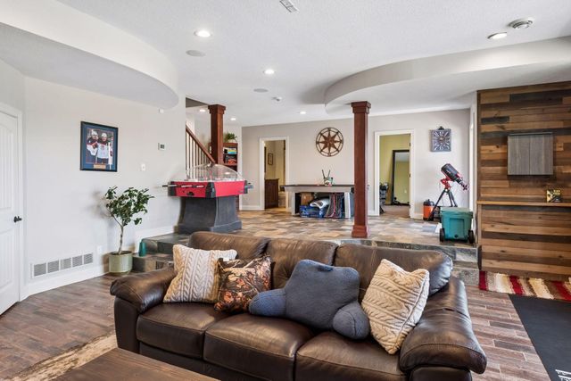 805 Forest Arms Lane, Mound, MN 55364