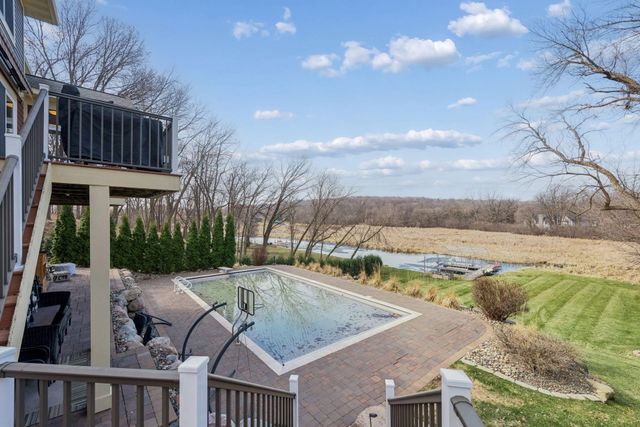 805 Forest Arms Lane, Mound, MN 55364