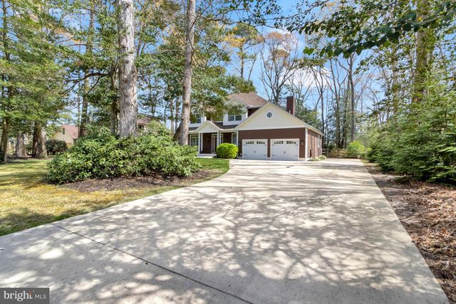 13 CLUB HOUSE DR, Rehoboth Beach, DE 19971