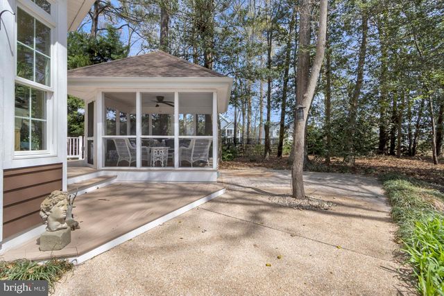 13 CLUB HOUSE DR, Rehoboth Beach, DE 19971