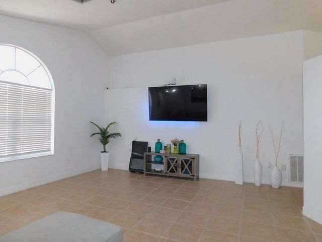 680 Manhattan Street E, Lehigh Acres, FL 33974