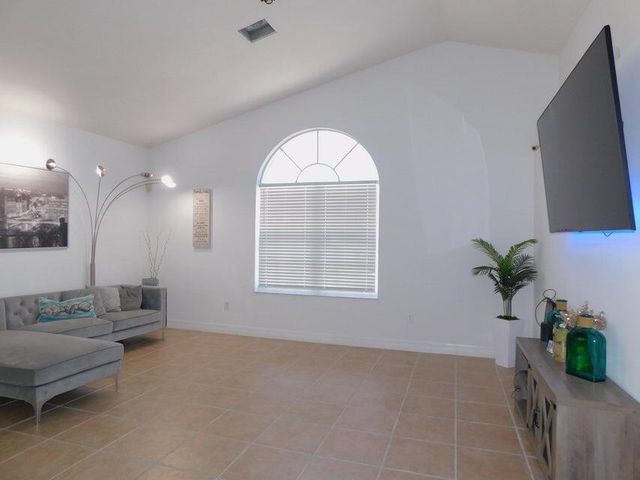 680 Manhattan Street E, Lehigh Acres, FL 33974