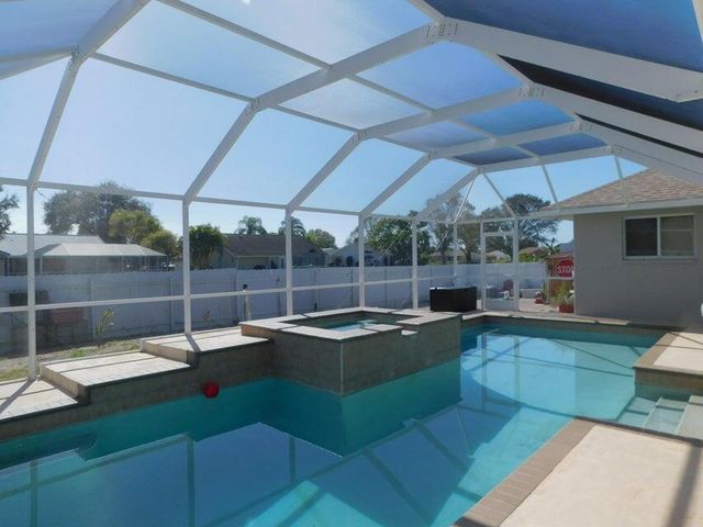 680 Manhattan Street E, Lehigh Acres, FL 33974