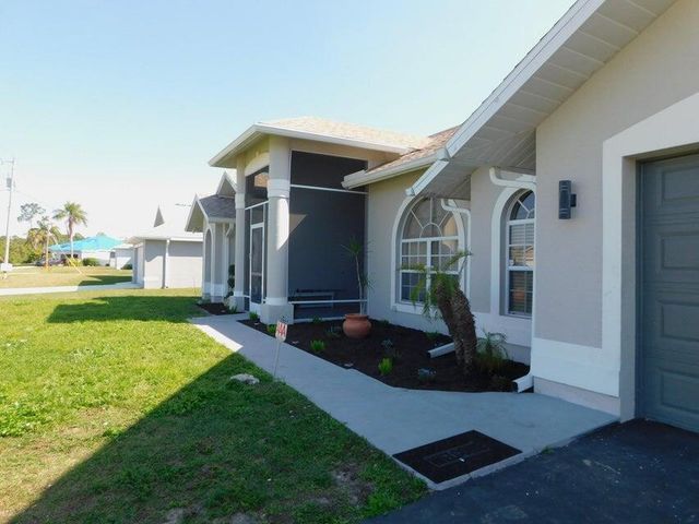 680 Manhattan Street E, Lehigh Acres, FL 33974