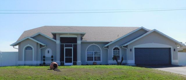 680 Manhattan Street E, Lehigh Acres, FL 33974