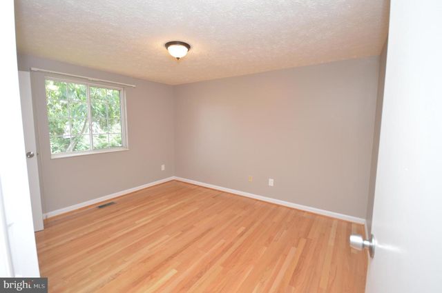 7011 VANTAGE DR, Alexandria, VA 22306