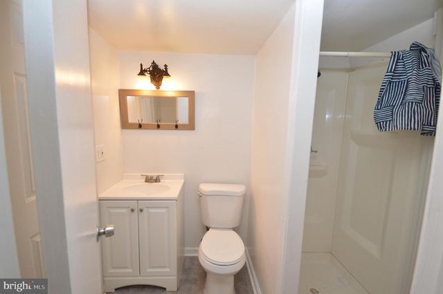 7011 VANTAGE DR, Alexandria, VA 22306