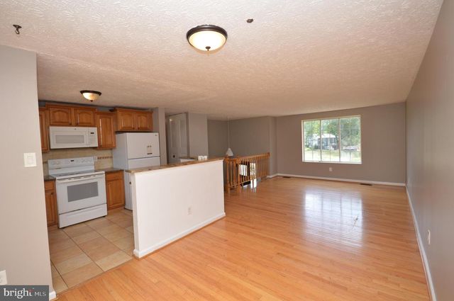 7011 VANTAGE DR, Alexandria, VA 22306