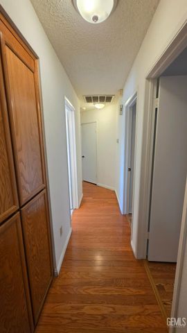 5812 El Camino Avenue, Bakersfield, CA 93313