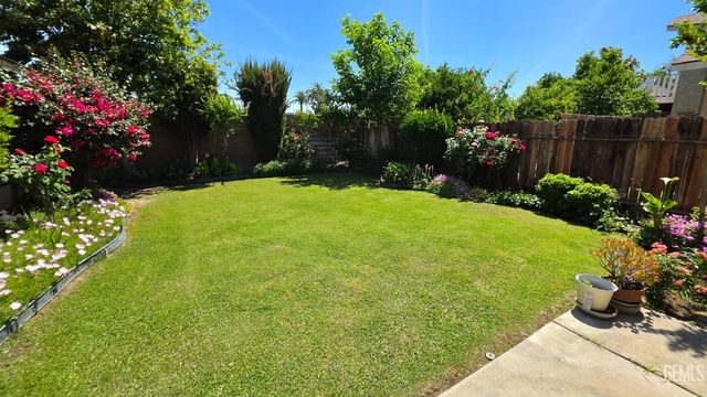 5812 El Camino Avenue, Bakersfield, CA 93313