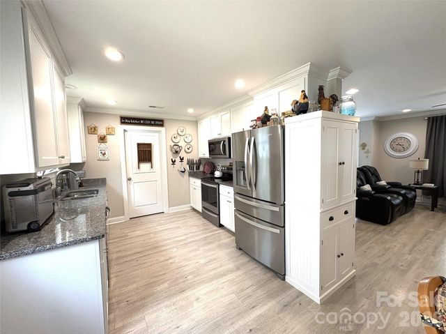 6724 Wylie Circle, Kershaw, SC 29067