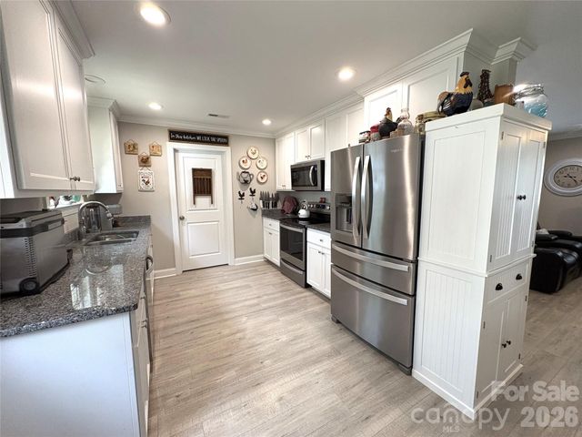 6724 Wylie Circle, Kershaw, SC 29067