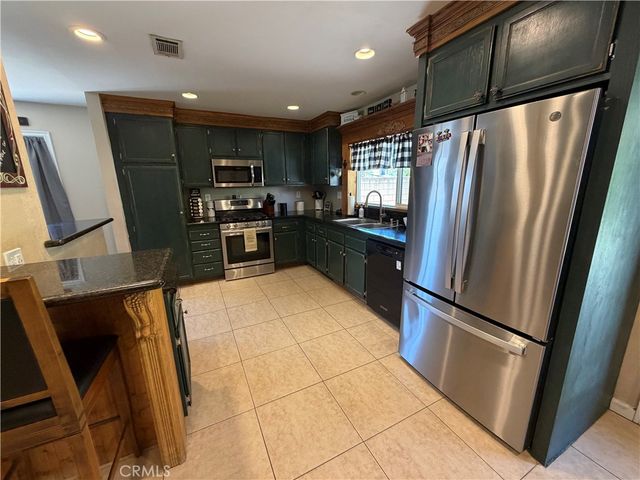 2906 Garfield, Ontario, CA 91761