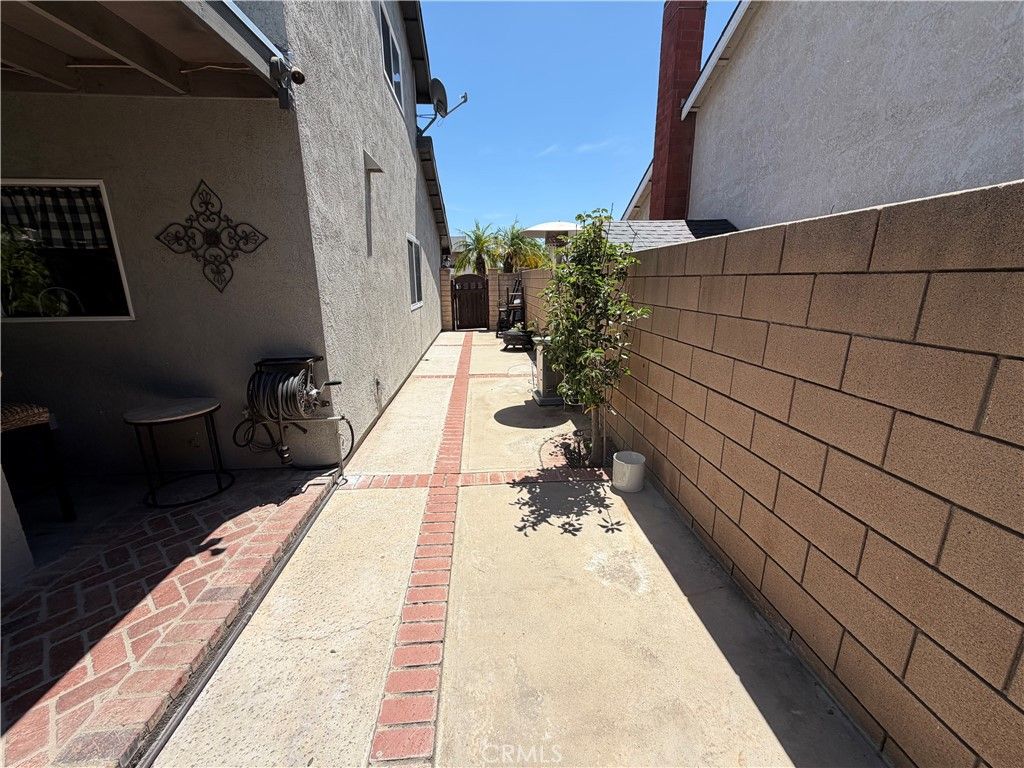 Image 33 of property listing at 2906 Garfield, Ontario, CA 91761
