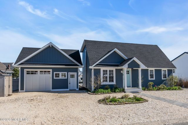 108 Bernard Drive, Manahawkin, NJ 08050
