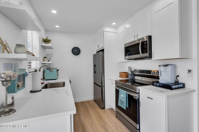 108 Bernard Drive, Manahawkin, NJ 08050