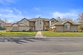 9322 W Loomis ROAD #4, Franklin, WI 53132