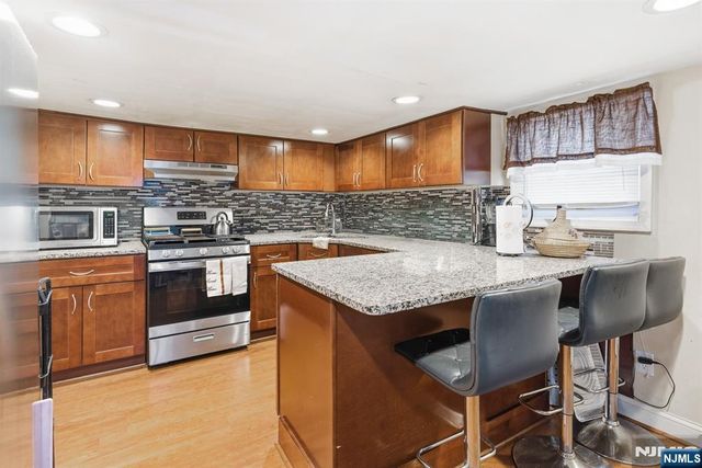 65 Cambridge Street, East Orange, NJ 07018