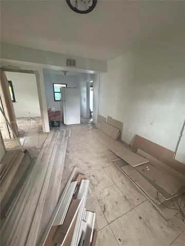 2281 NW 153rd St, Miami Gardens, FL 33054