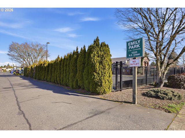 18345 Ne GLISAN St, Portland, OR 97230