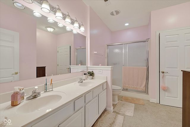 6872 Park Square Drive D, Avon, IN 46123