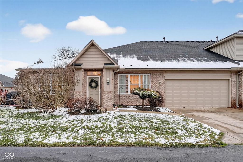 6872 Park Square Drive D, Avon, IN 46123