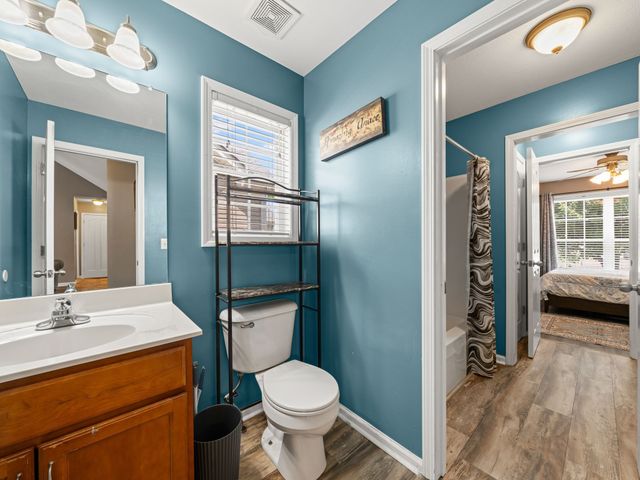 3700 S Jot Dr, Clarksville, TN 37040