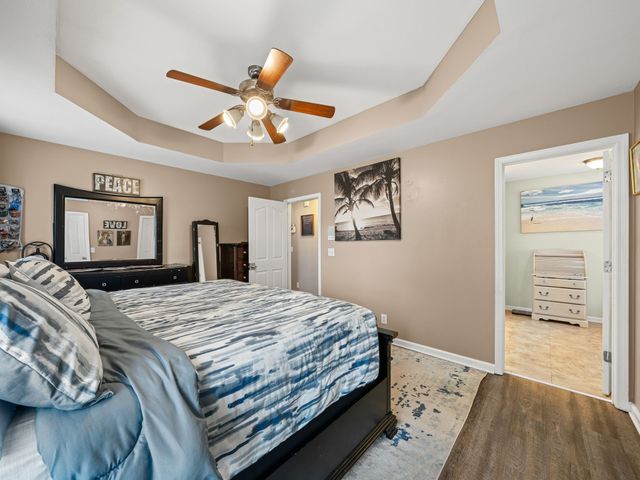 3700 S Jot Dr, Clarksville, TN 37040