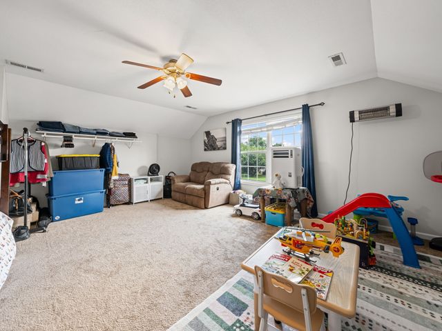 3700 S Jot Dr, Clarksville, TN 37040