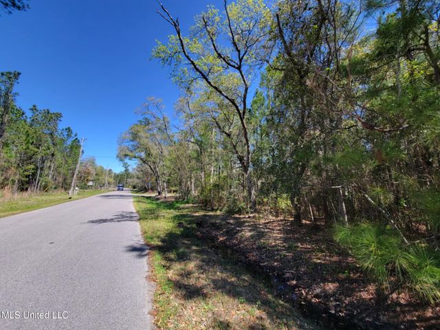 Lot 13 Red Street, Waveland, MS 39576
