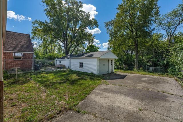 624 Cherry Drive, Dayton, OH 45405
