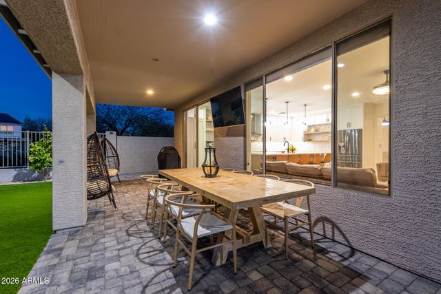 6404 W BLACK HILL Road, Phoenix, AZ 85083