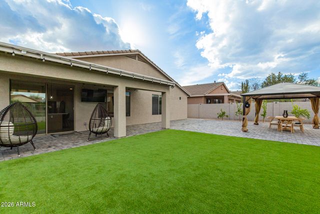 6404 W BLACK HILL Road, Phoenix, AZ 85083
