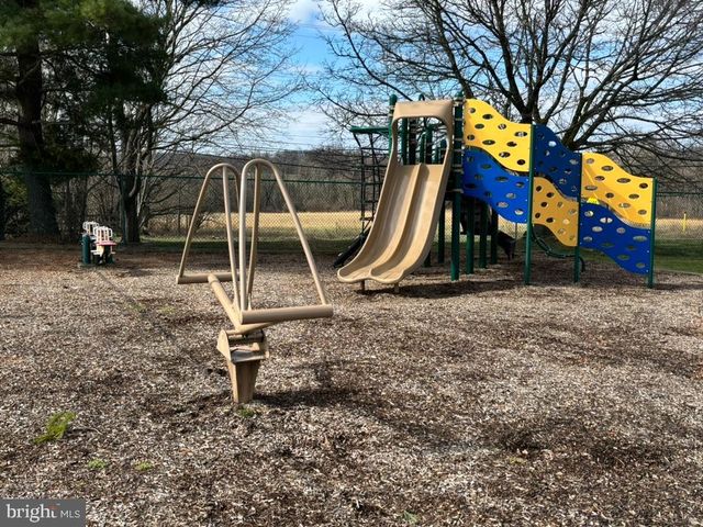 127 PARKVIEW WAY, Newtown, PA 18940