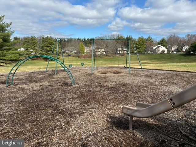 127 PARKVIEW WAY, Newtown, PA 18940