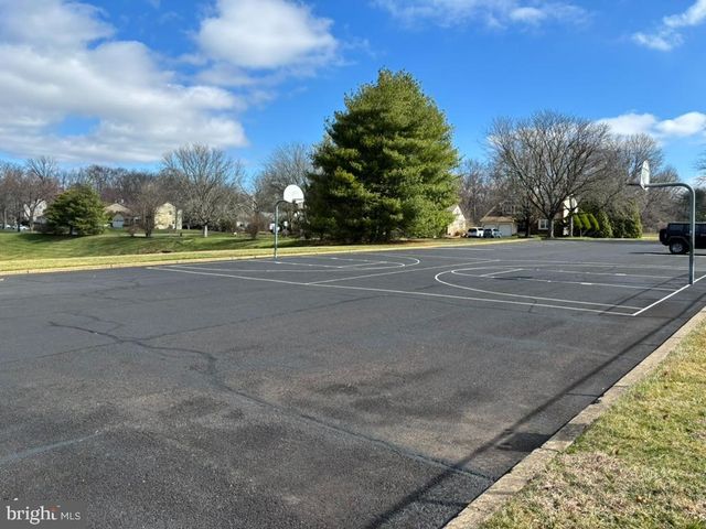 127 PARKVIEW WAY, Newtown, PA 18940