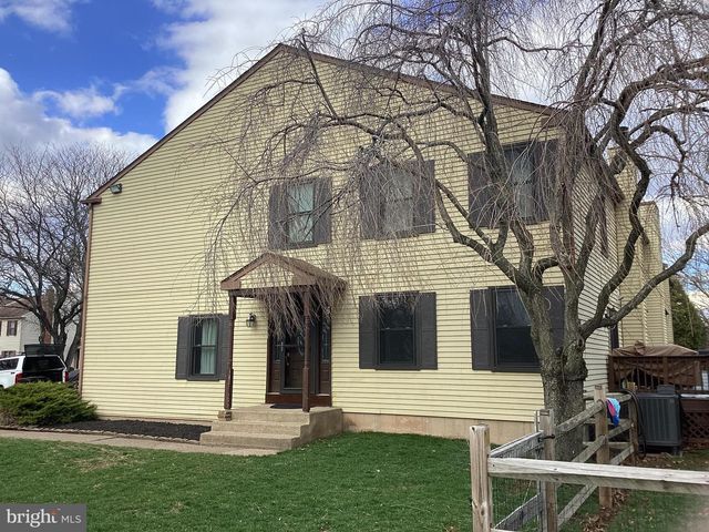 127 PARKVIEW WAY, Newtown, PA 18940