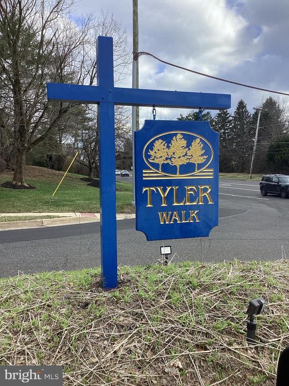 127 PARKVIEW WAY, Newtown, PA 18940