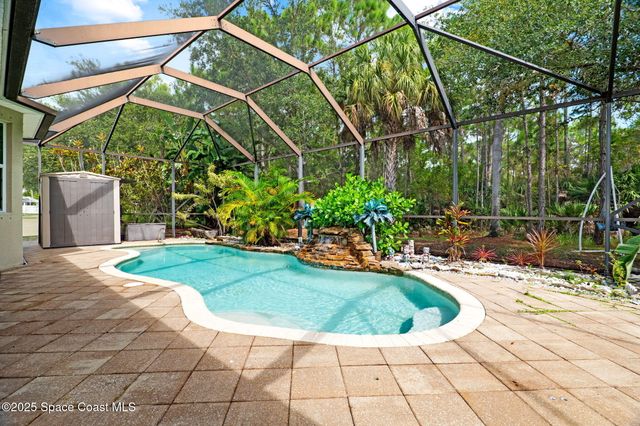 439 Gardendale Circle SE, Palm Bay, FL 32909