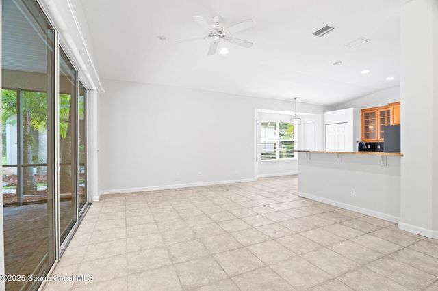 439 Gardendale Circle SE, Palm Bay, FL 32909